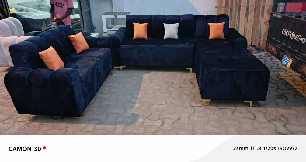 Canapé d'angle en velours bleu