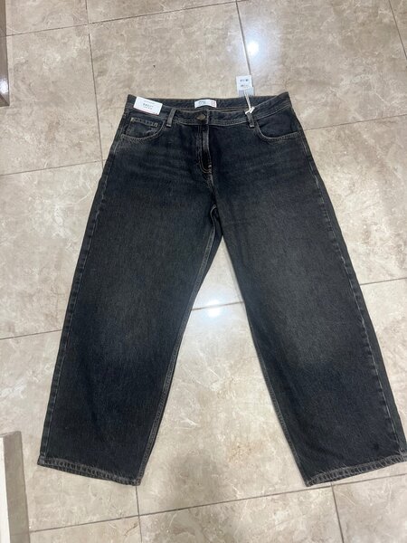 Mom/straight jeans