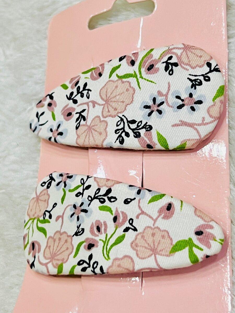 2 pairs of hair pins zebra design and floral design for kids