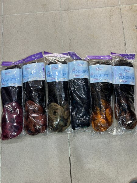 Extensions de cheveux synthétiques