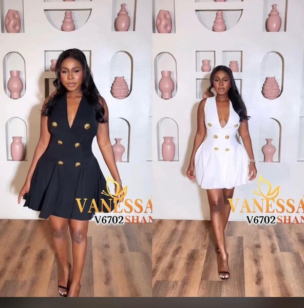 Robe élégante à boutons