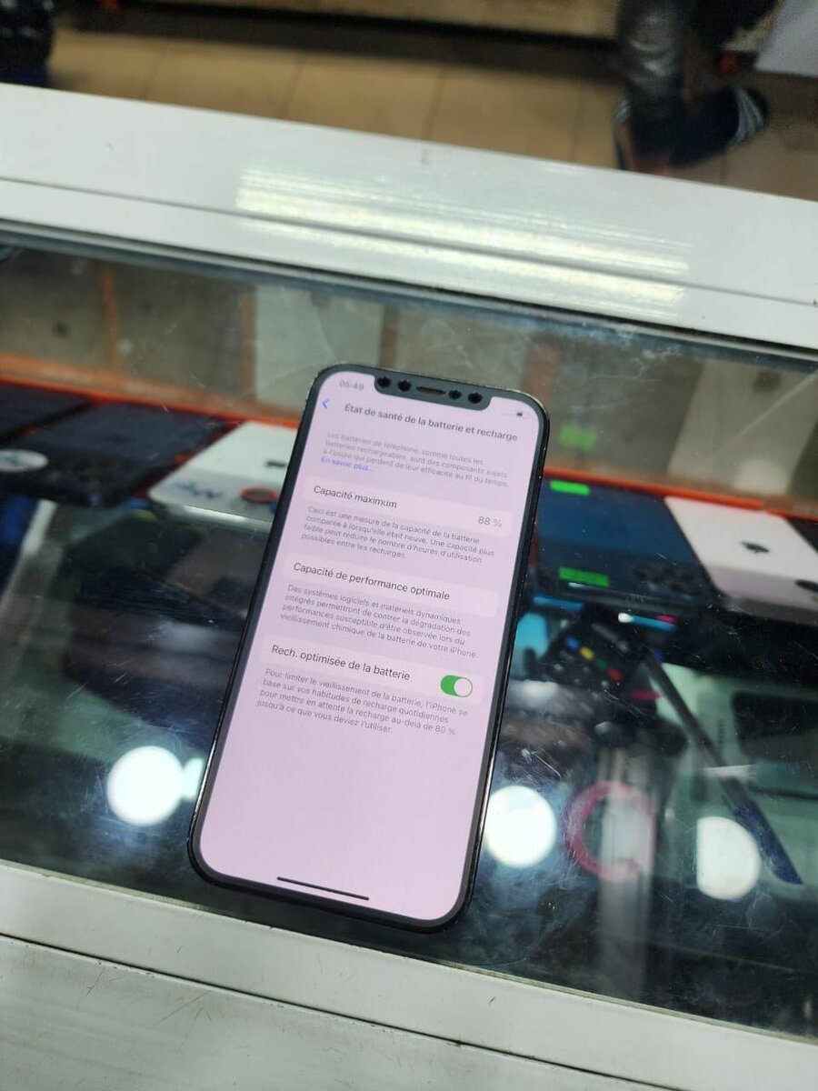 12 pro 128giga Casi neuf retou