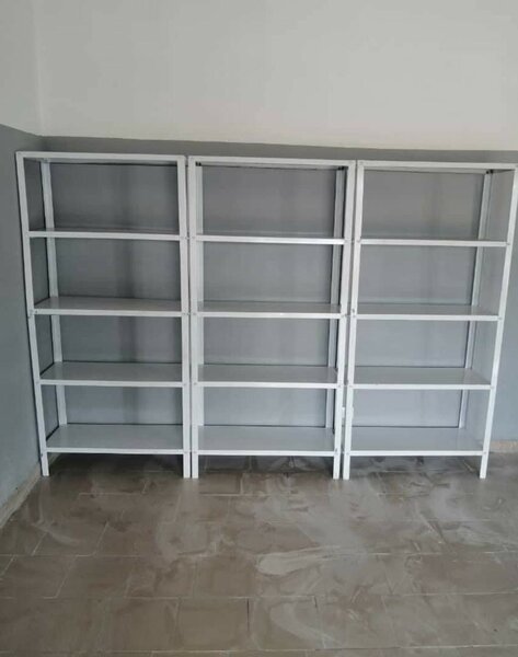 Étagère métallique à 5 niveaux