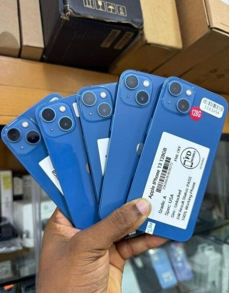 iPhone 13 Bleu 128 Go