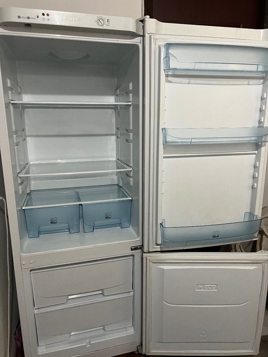 Холодильник Pozis в б/у в идеальном состоянии .