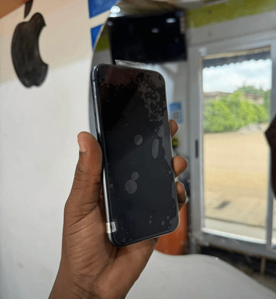 Apple iPhone 11 64GB Noir