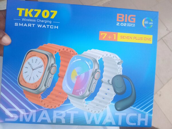 Montre Connectée TK707 7+1