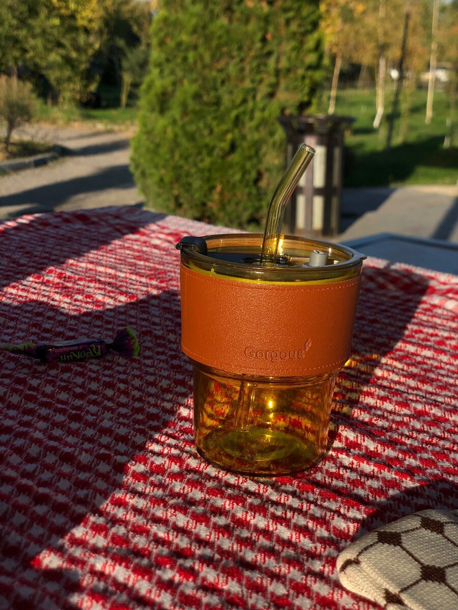 Стекляный стаканчик для соков