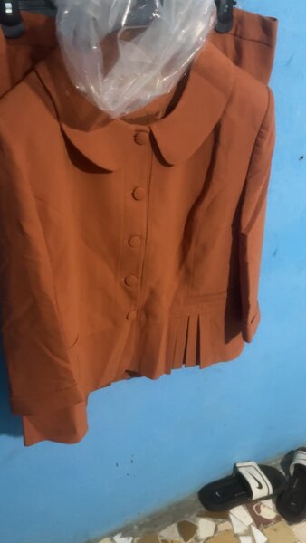 Tailleur orange élégant