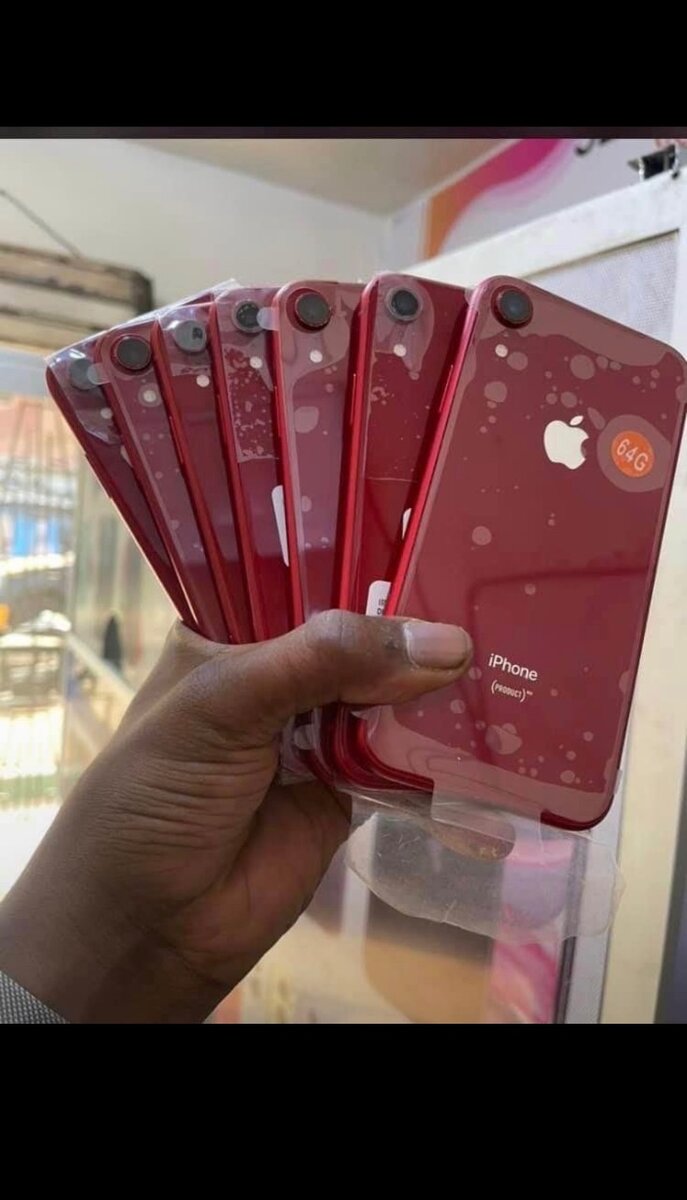 iPhone XR et 12