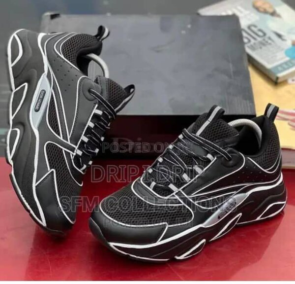 Shoe