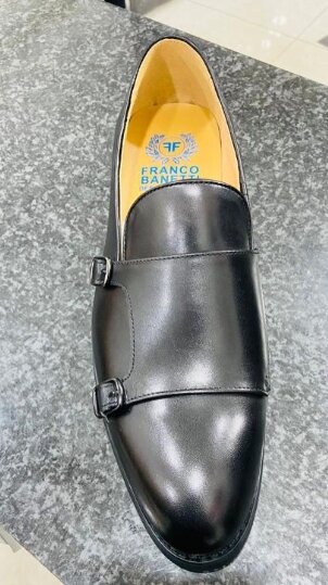 THE HIGH GRADE SHOES