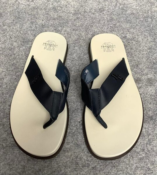 Tongs élégants pour hommes