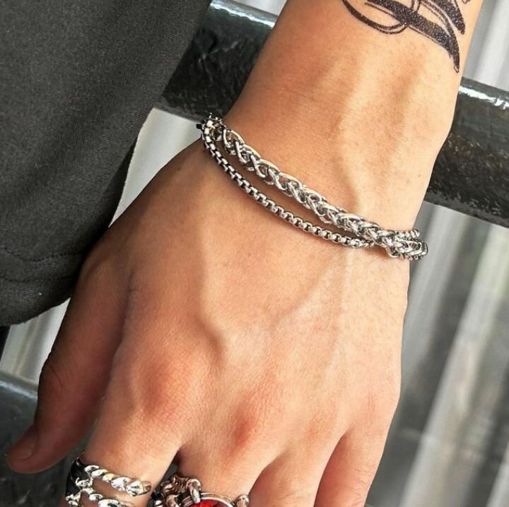 Bracelet en acier élégant