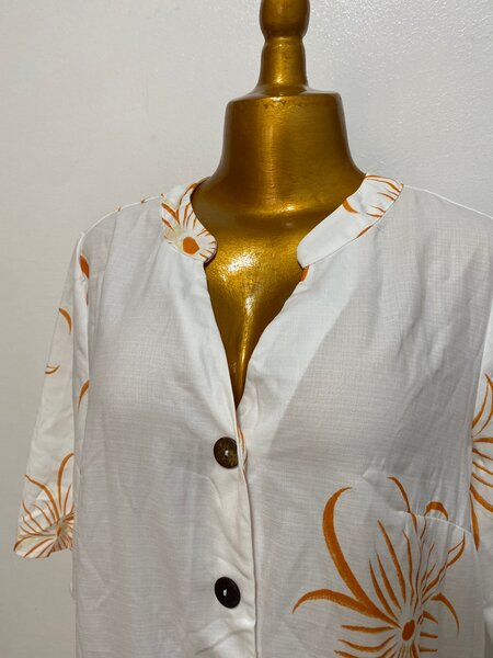 Robe Blanche en lin Florale