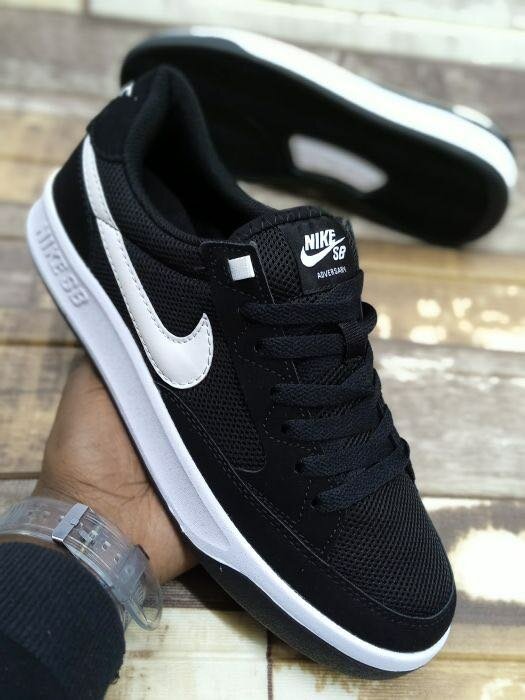 Nike sb Adversary