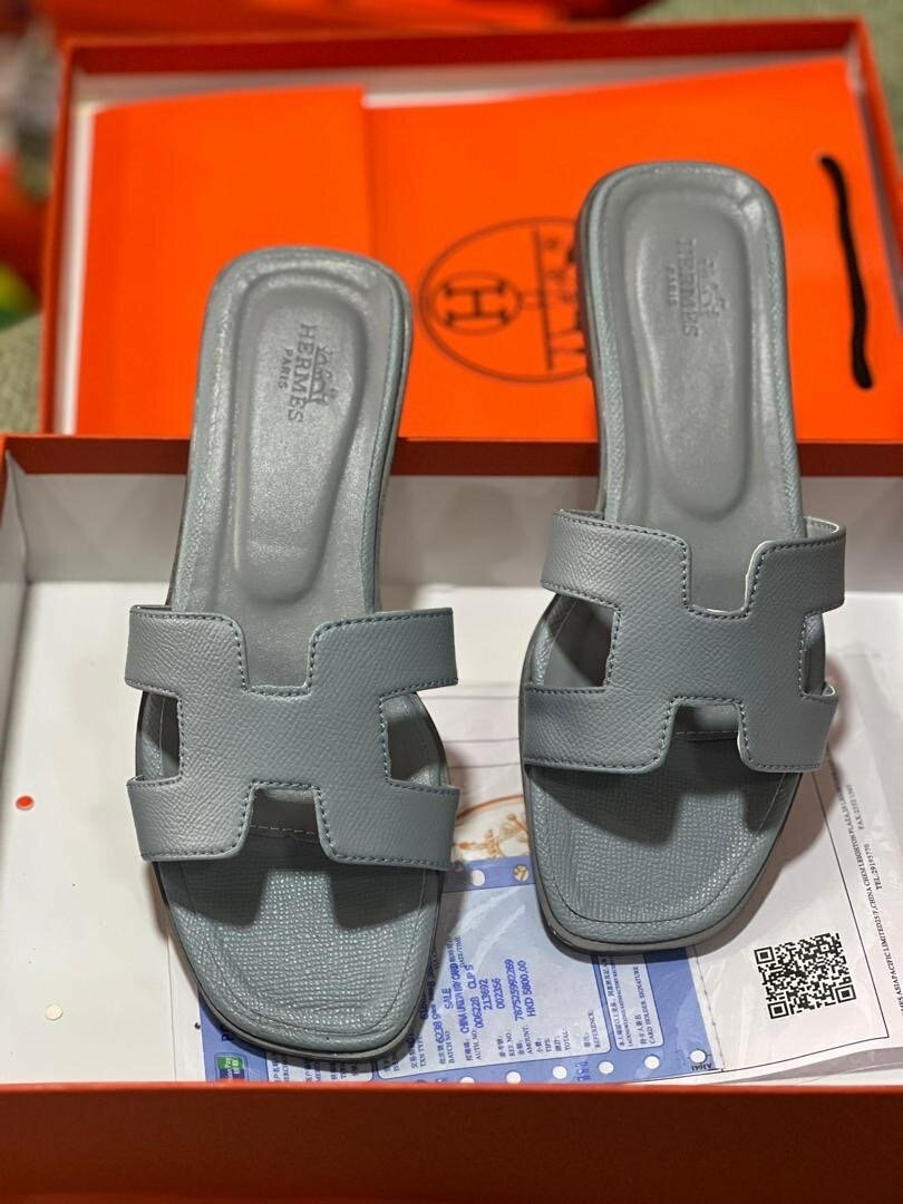 Hermes slippers