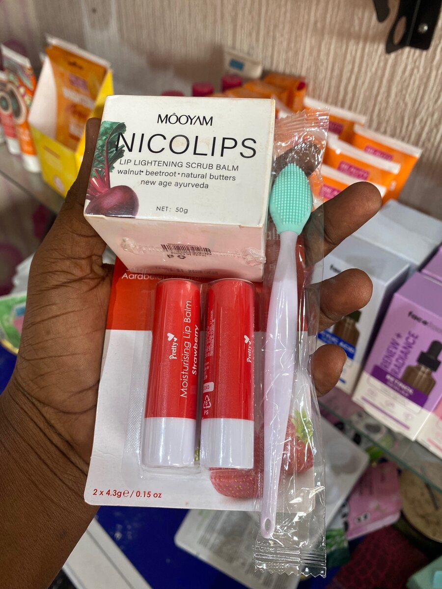 Lip care set