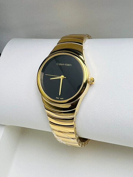Montre Bracelet Doré Élégante