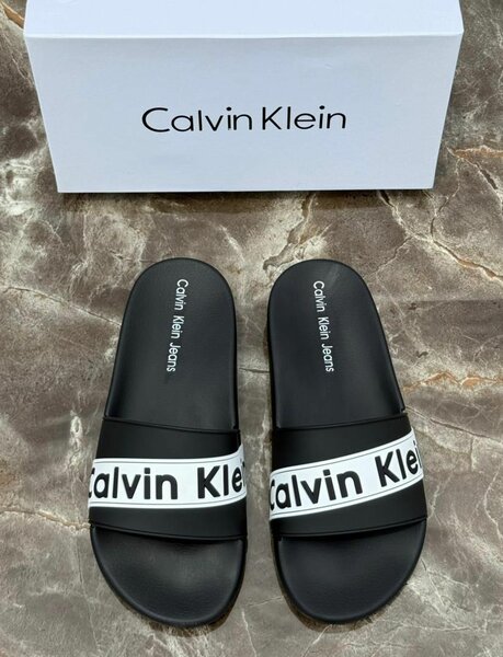 Claquettes Calvin Klein Noires