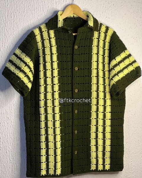 Cardigan en crochet coloré