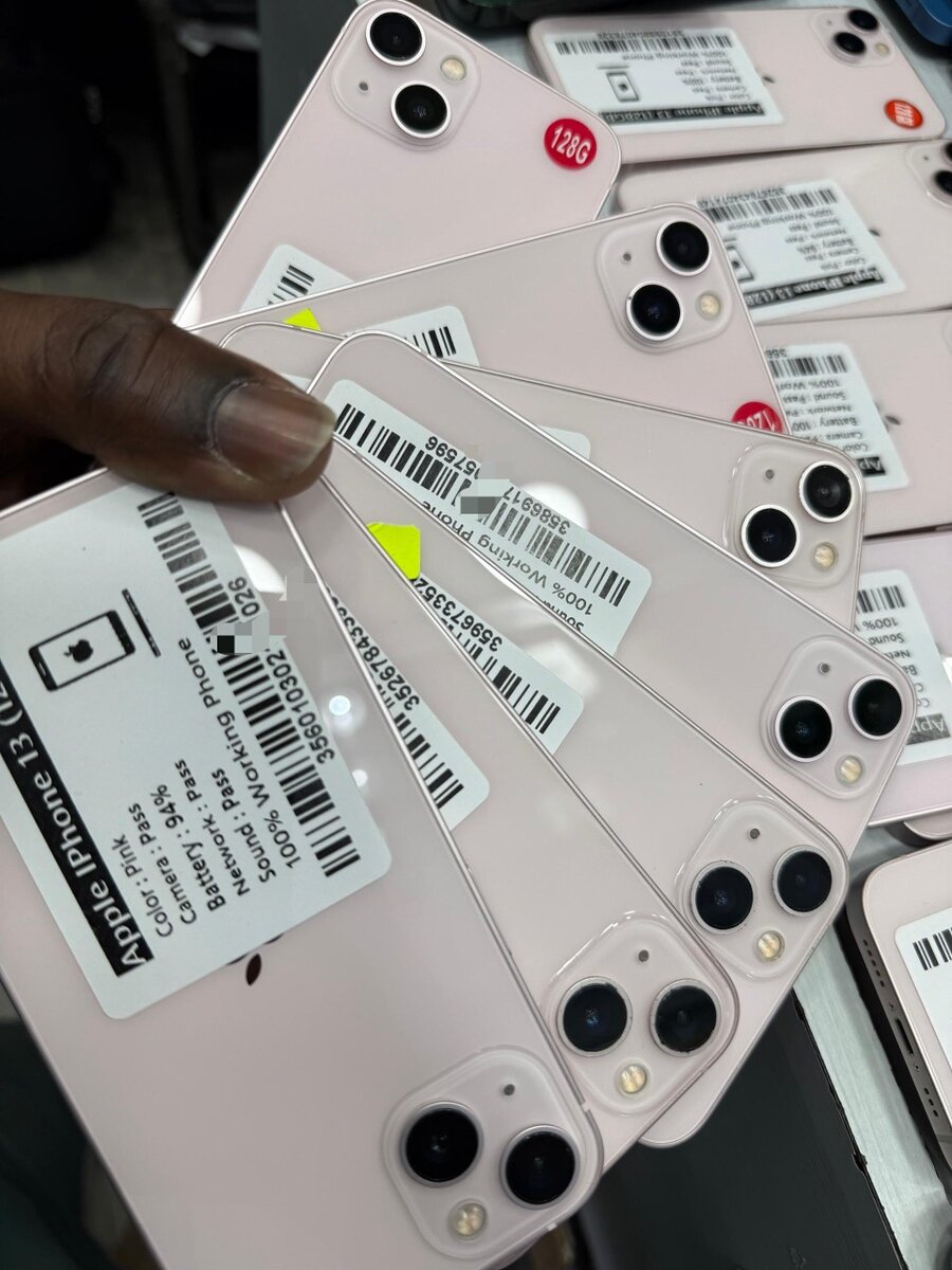 Colis iPhone 13 128GB