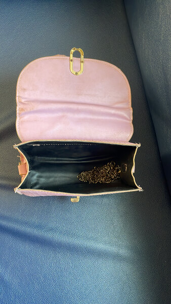 Sac à main élégant violet