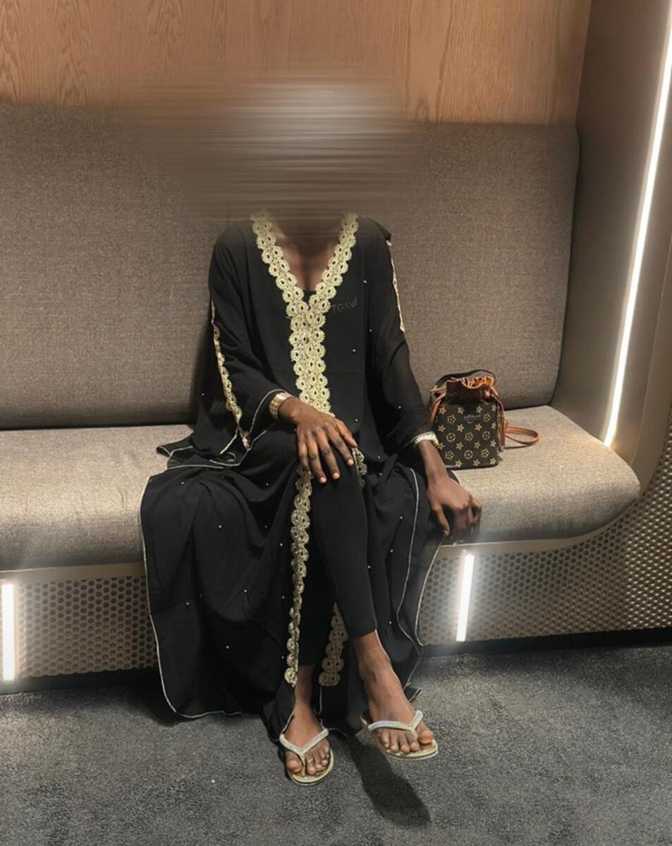 Robe Abaya Noire Élégante