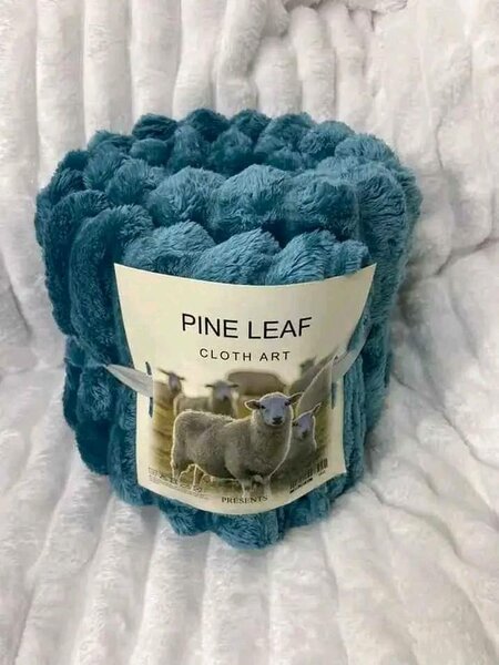 Fleece blanket Pine leaf ocean blue