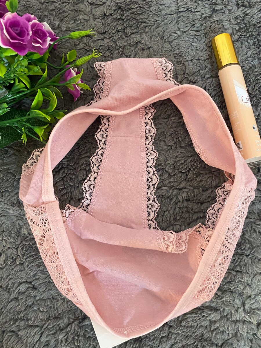 String en coton ,dentelle sexy