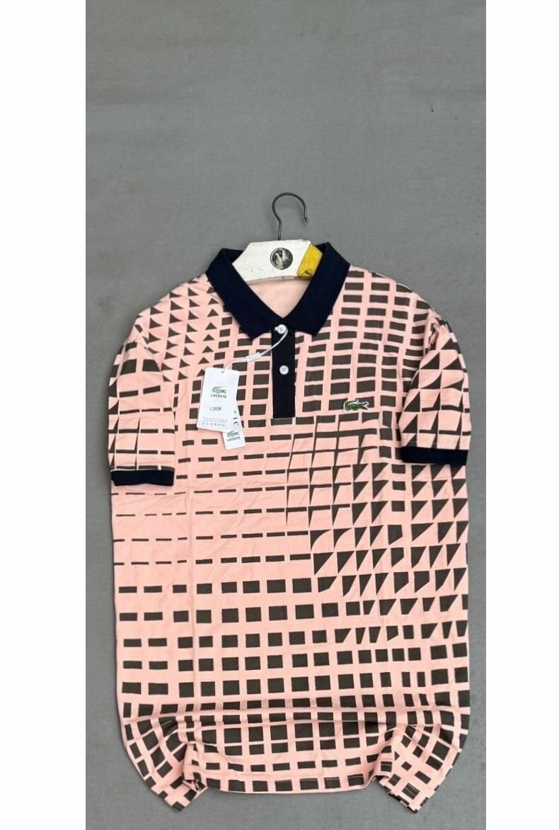 Polo à motifs géométriques