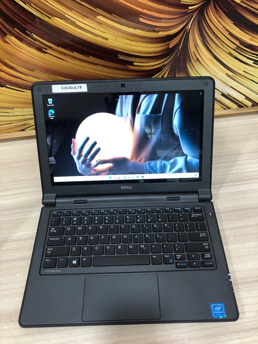 Dell Latitude 3160 Touch Scree