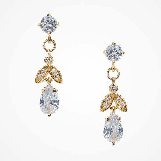 Artificial earrings