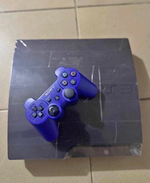 Console PS3 avec manette