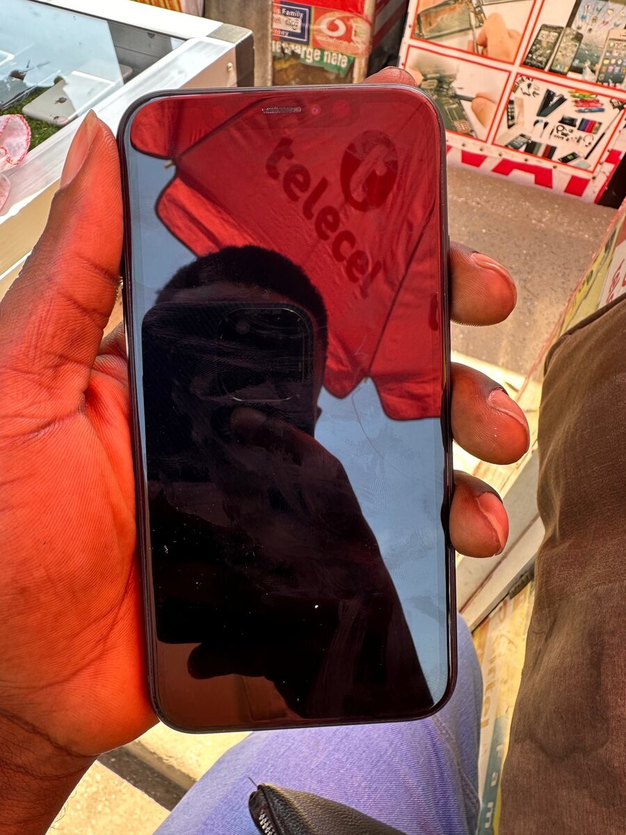 iPhone XR 64gig