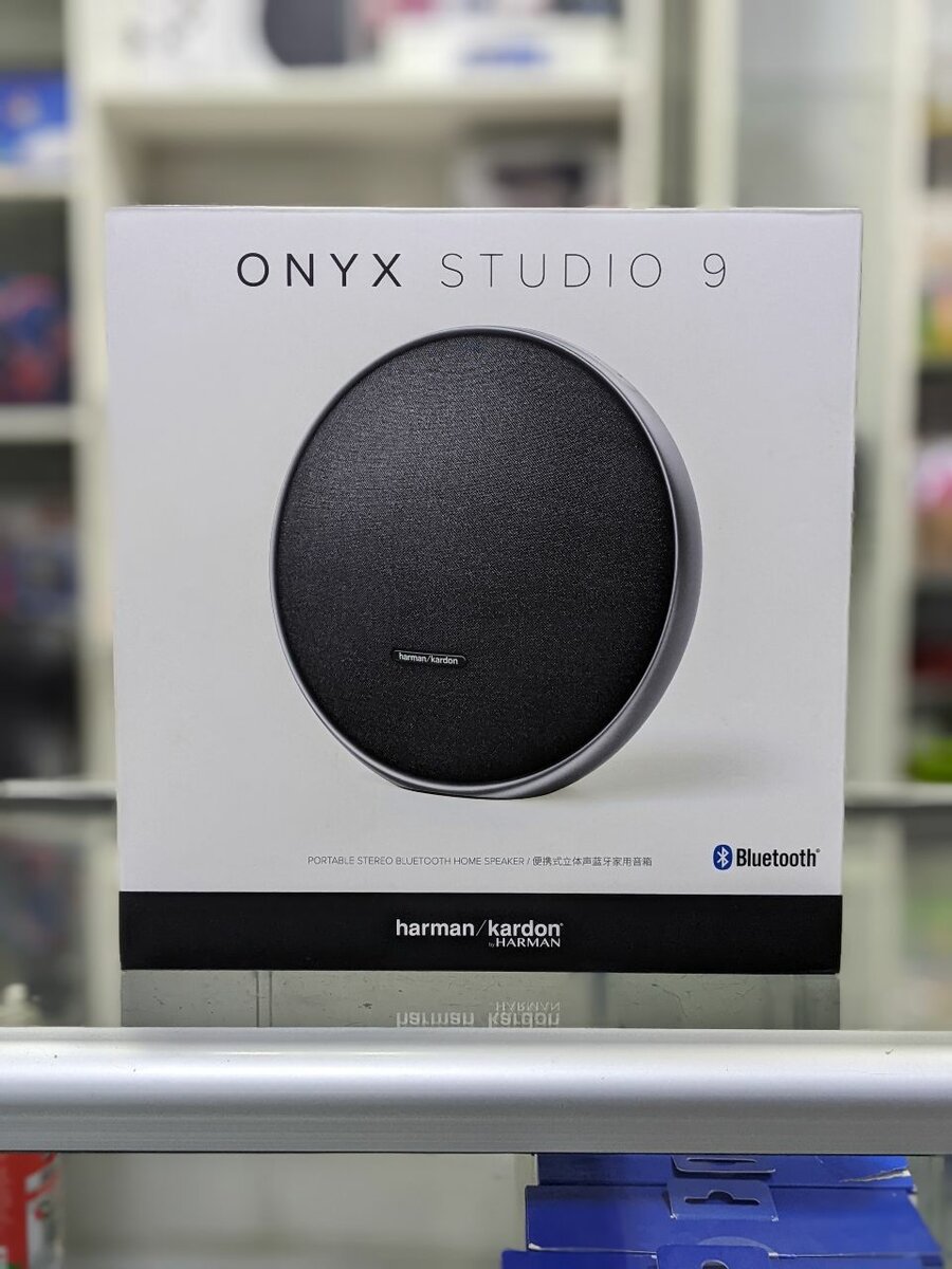 Onyx Studio 9