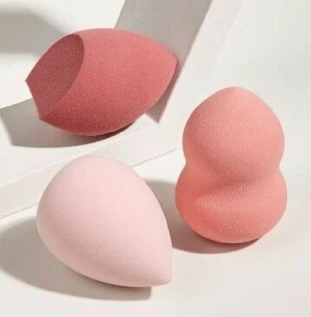 Éponges à maquillage colorées