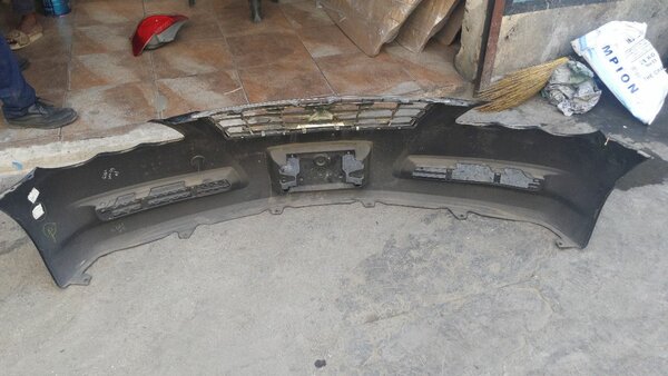 Mark front bumper 2006