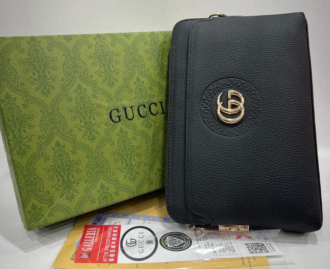 Mens executive handbag