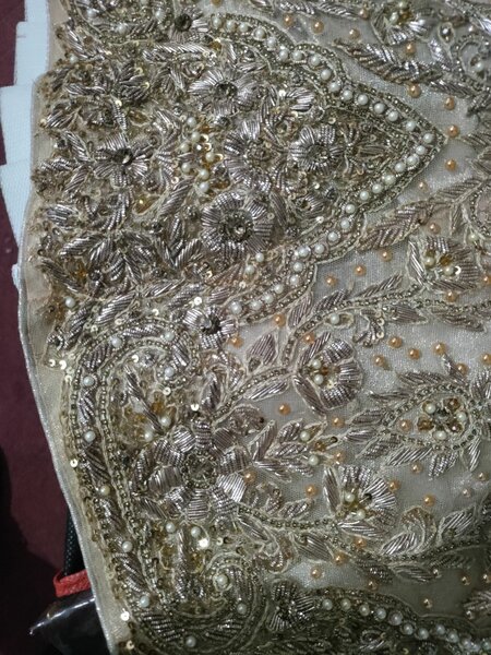 Maxi golden color just 1time used selling at half price.