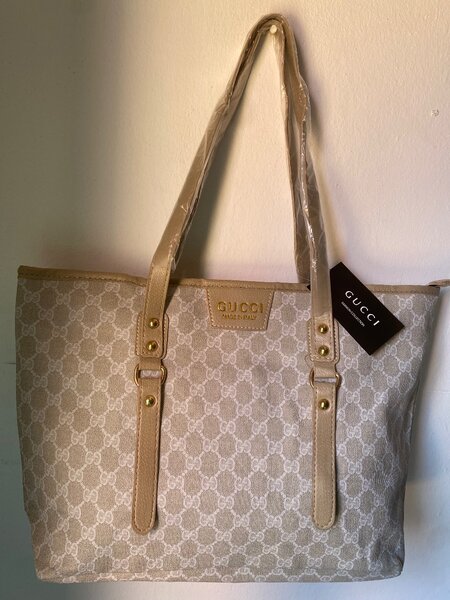 Gucci never full bag