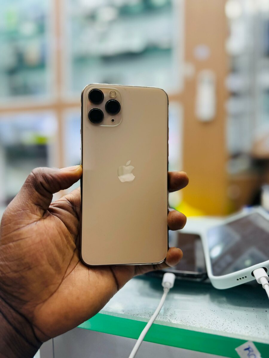 11 pro 64Go tout passe  Messag