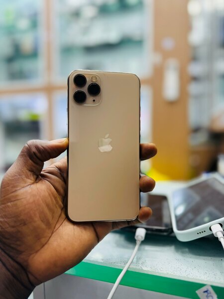 11 pro 64Go tout passe  Messag