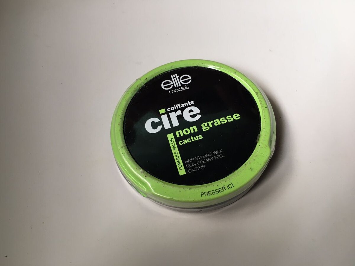 Cire coiffante effet mouillé