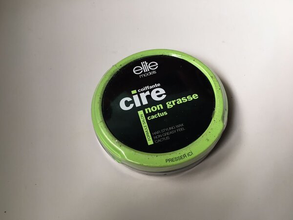 Cire coiffante effet mouillé