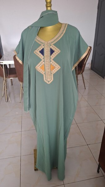 Boubou marocain avec foulard