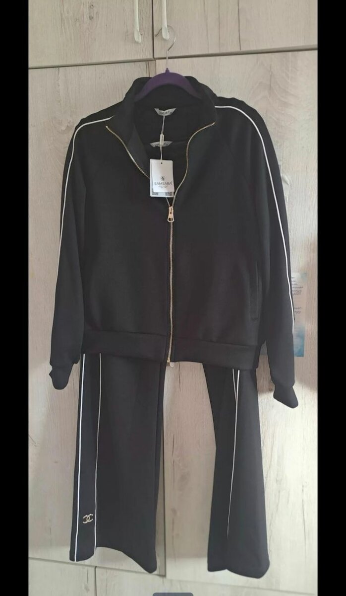 СПОРТИВНЫЙ КОСТЮМ