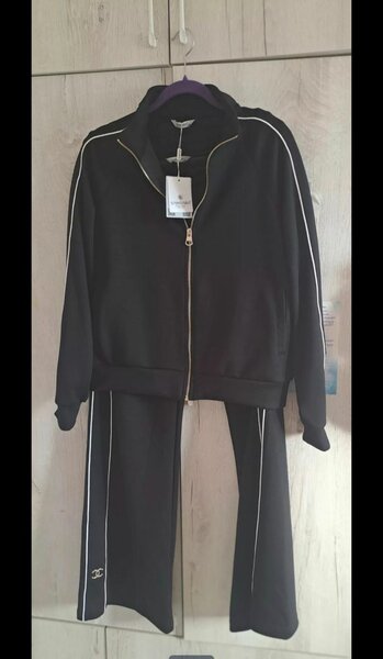 СПОРТИВНЫЙ КОСТЮМ