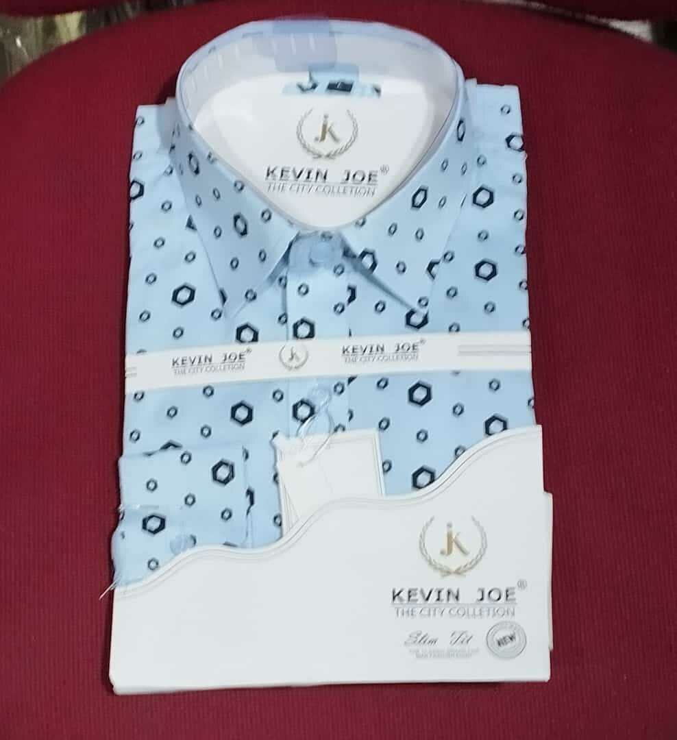 Chemise à motifs manche longue