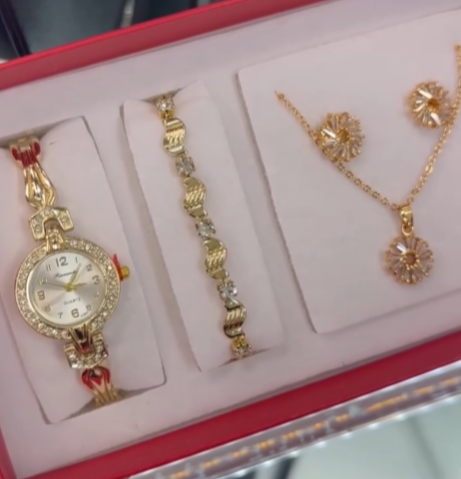 Саат менен зер буюмдар топтому